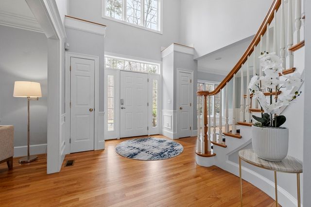 58 Buttrick Ln, Carlisle, MA 01741