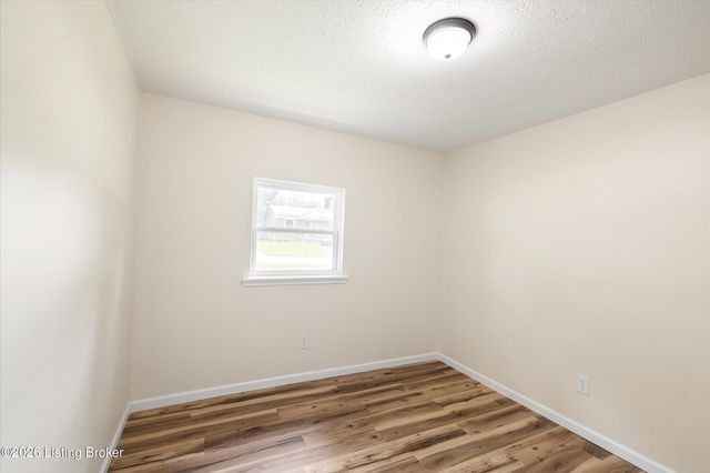 12308 Somerset Dr, Louisville, KY 40229