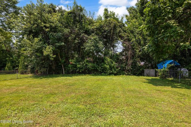 12308 Somerset Dr, Louisville, KY 40229