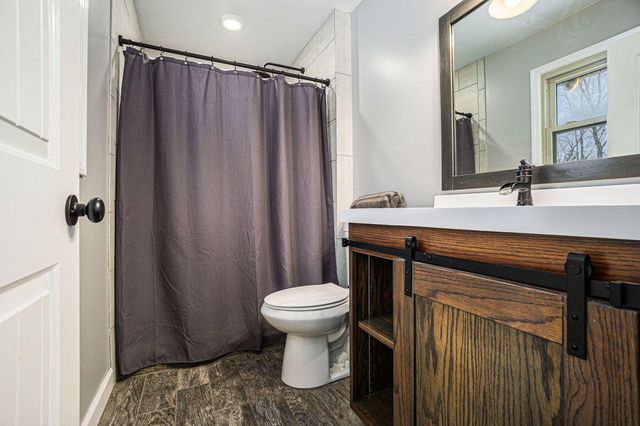 9708 Oakview Drive, Portage City, MI 49024