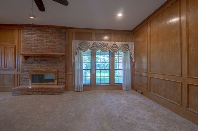 2505 Copper Creek Lane, Carrollton, TX 75006