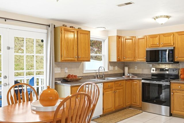 74 Bracken Drive, Marlborough, MA 01752