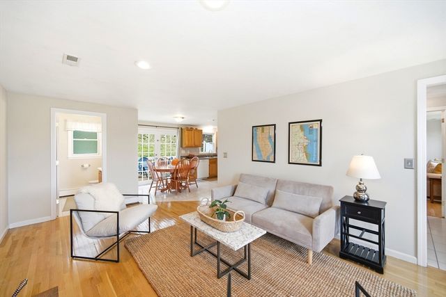 74 Bracken Drive, Marlborough, MA 01752