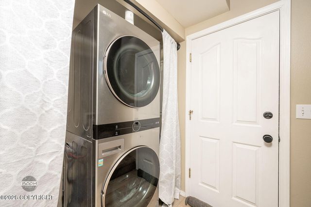 8935 Birch Park Circle, Eagle River, AK 99577