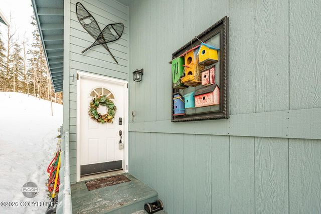 8935 Birch Park Circle, Eagle River, AK 99577