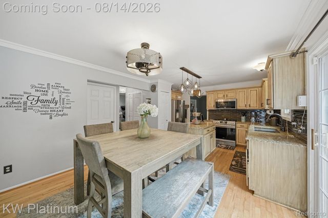 18051 Cedar Island Boulevard, Brownstown Charter Township, MI 48174