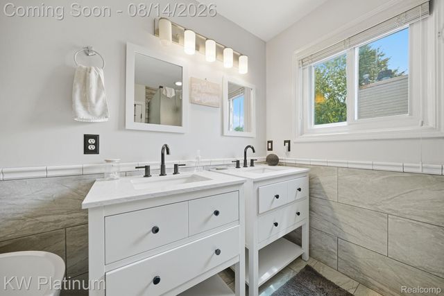 18051 Cedar Island Boulevard, Brownstown Charter Township, MI 48174