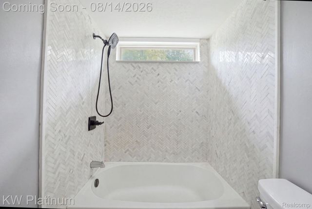 18051 Cedar Island Boulevard, Brownstown Charter Township, MI 48174
