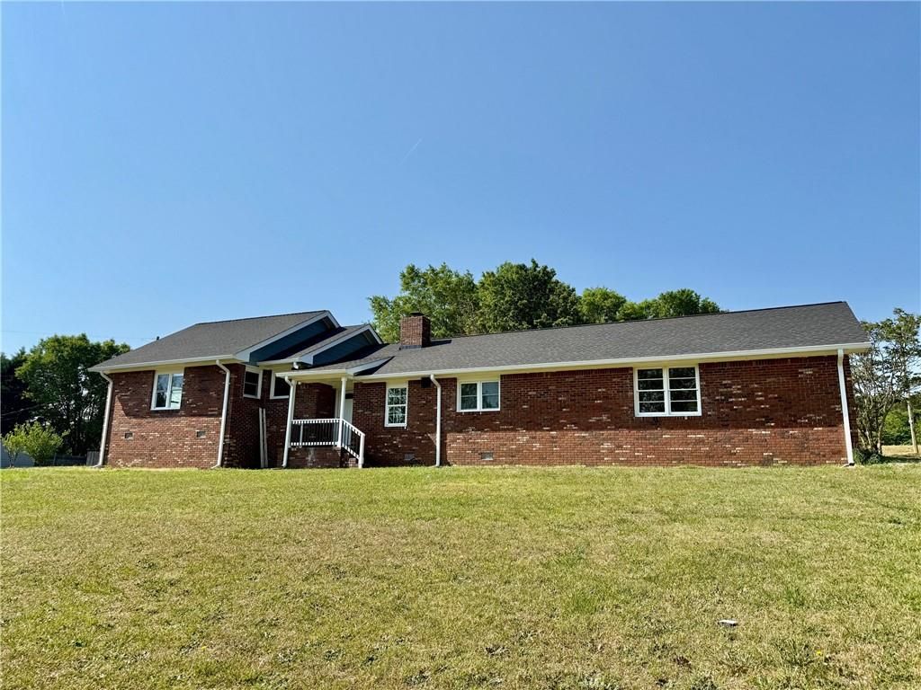 2360 Gravel Springs Road, Buford, GA 30519
