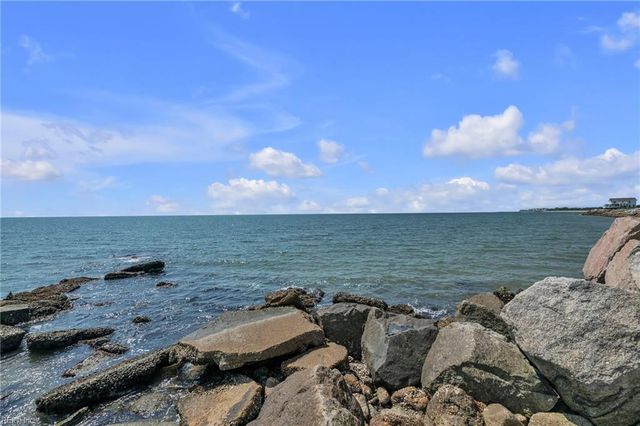 116 Grand View DR, Hampton, VA 23664