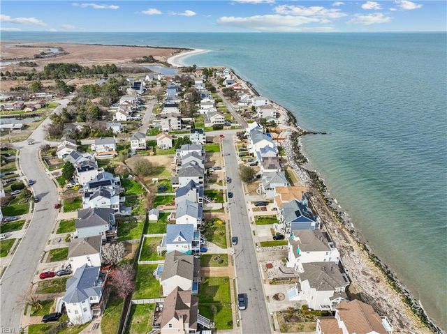 116 Grand View DR, Hampton, VA 23664