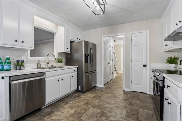 116 Grand View DR, Hampton, VA 23664