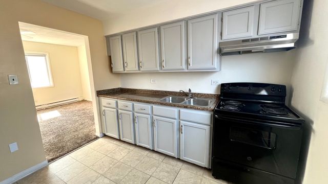 9106 S Halsted Street 2W, Chicago, IL 60620