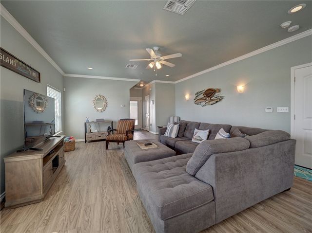 3021 S 11th St 11, Port Aransas, TX 78373