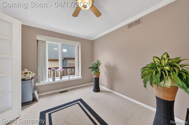 21650 River Ridge Trail, Farmington Hills, MI 48335