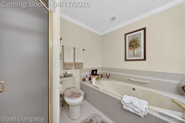 21650 River Ridge Trail, Farmington Hills, MI 48335