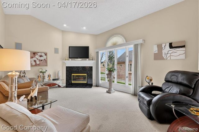 21650 River Ridge Trail, Farmington Hills, MI 48335