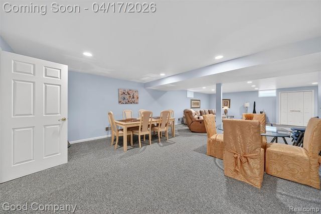 21650 River Ridge Trail, Farmington Hills, MI 48335