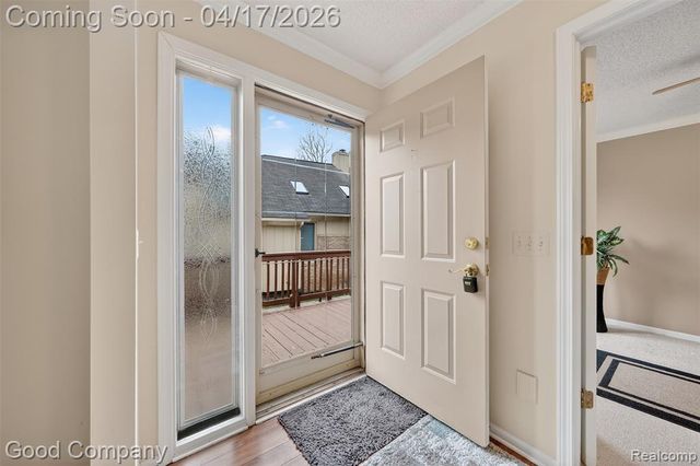 21650 River Ridge Trail, Farmington Hills, MI 48335