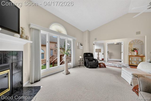 21650 River Ridge Trail, Farmington Hills, MI 48335
