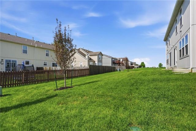 1443 S 4th Street E, Louisburg, KS 66053