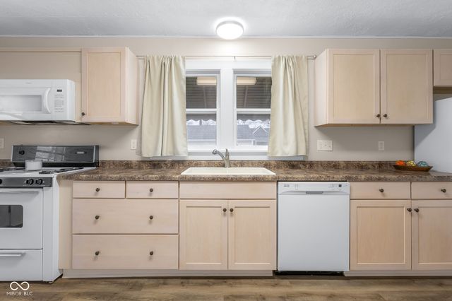 1630 California Street, Columbus, IN 47201