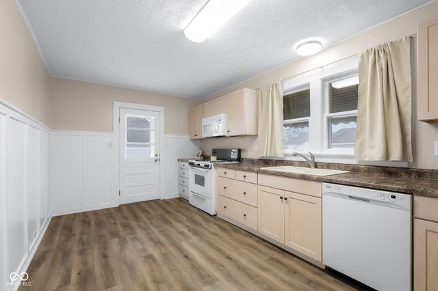 1630 California Street, Columbus, IN 47201