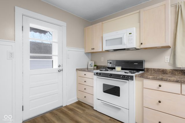 1630 California Street, Columbus, IN 47201