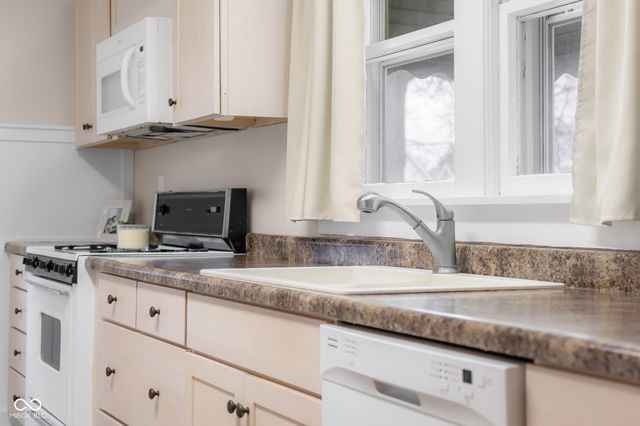 1630 California Street, Columbus, IN 47201