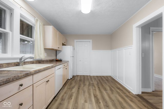 1630 California Street, Columbus, IN 47201