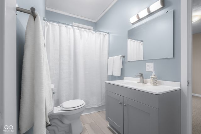 1630 California Street, Columbus, IN 47201