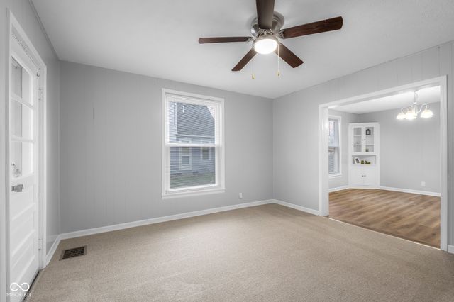 1630 California Street, Columbus, IN 47201