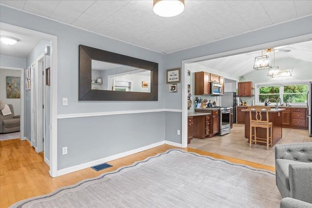 14 West Street, Essex Junction, VT 05452