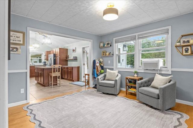 14 West Street, Essex Junction, VT 05452