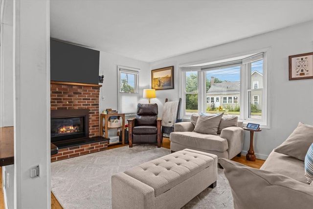 14 West Street, Essex Junction, VT 05452