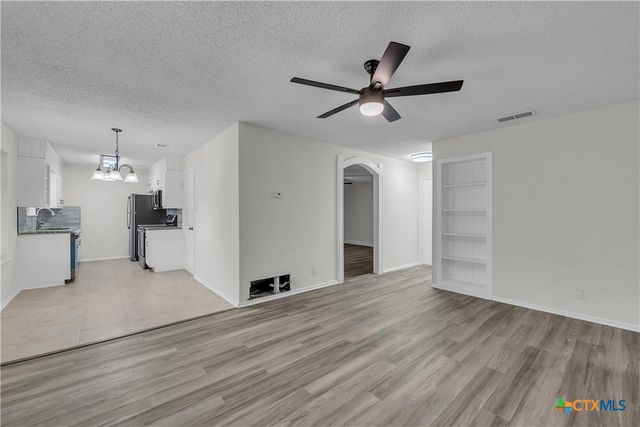 2125 Hidden Hill Drive, Killeen, TX 76543