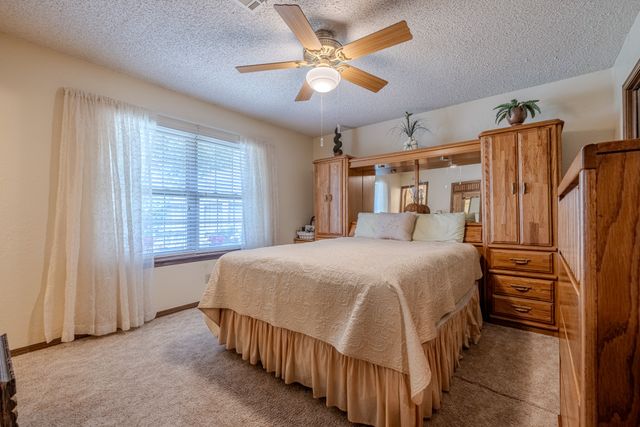 1808 N Chambers Place, Claremore, OK 74017