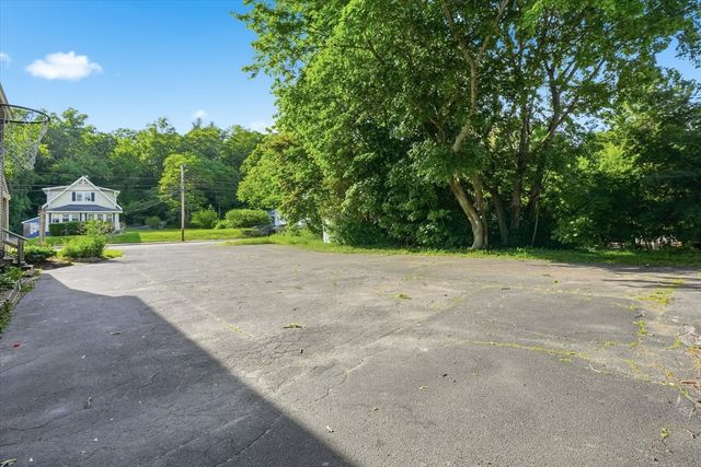 166 Millbury Ave, Millbury, MA 01527