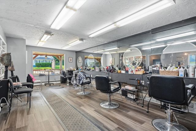 166 Millbury Ave, Millbury, MA 01527