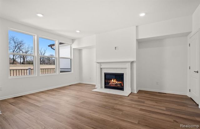 5604 Corgi Drive, Ann Arbor, MI 48108