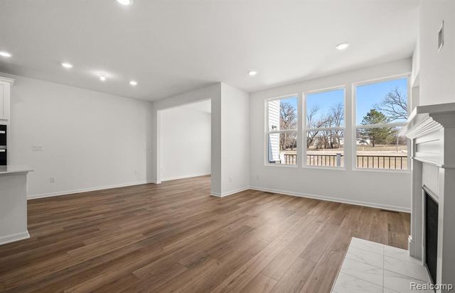 5604 Corgi Drive, Ann Arbor, MI 48108