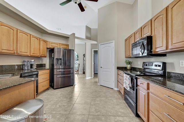 11336 Flower Avenue, Weeki Wachee, FL 34613