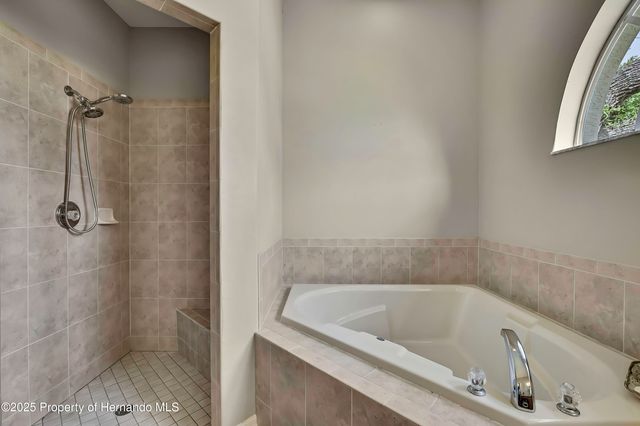 11336 Flower Avenue, Weeki Wachee, FL 34613