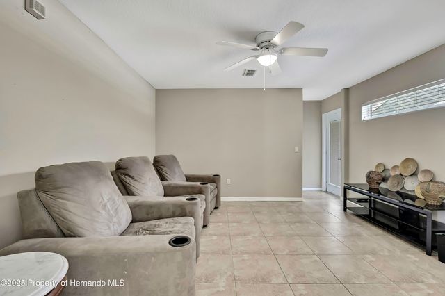 11336 Flower Avenue, Weeki Wachee, FL 34613