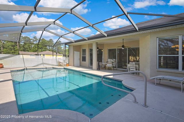 11336 Flower Avenue, Weeki Wachee, FL 34613