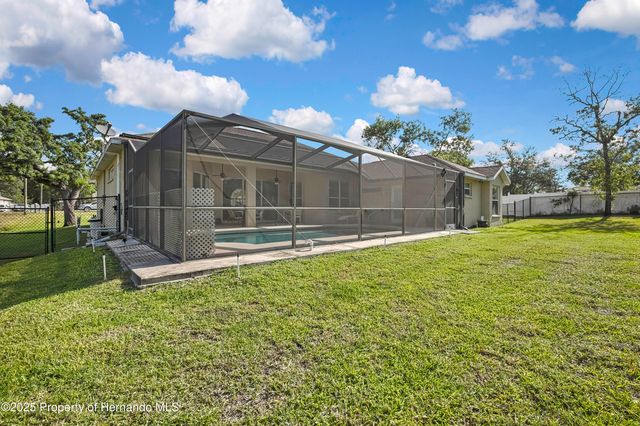 11336 Flower Avenue, Weeki Wachee, FL 34613