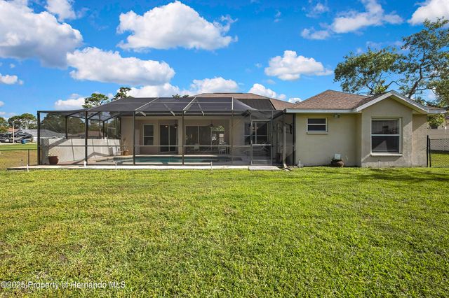 11336 Flower Avenue, Weeki Wachee, FL 34613