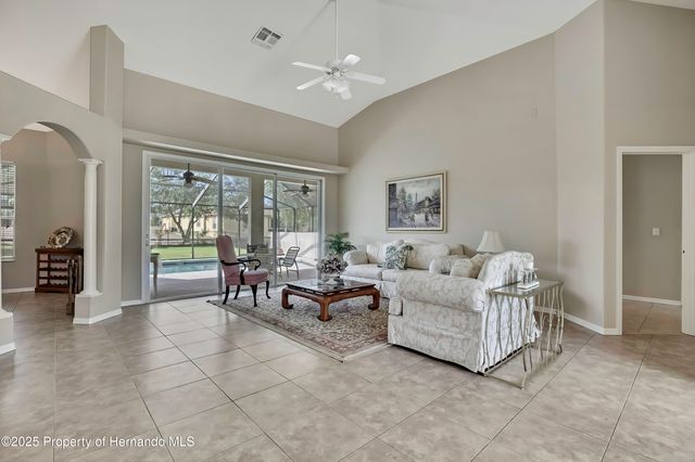 11336 Flower Avenue, Weeki Wachee, FL 34613