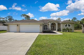11336 Flower Avenue, Weeki Wachee, FL 34613