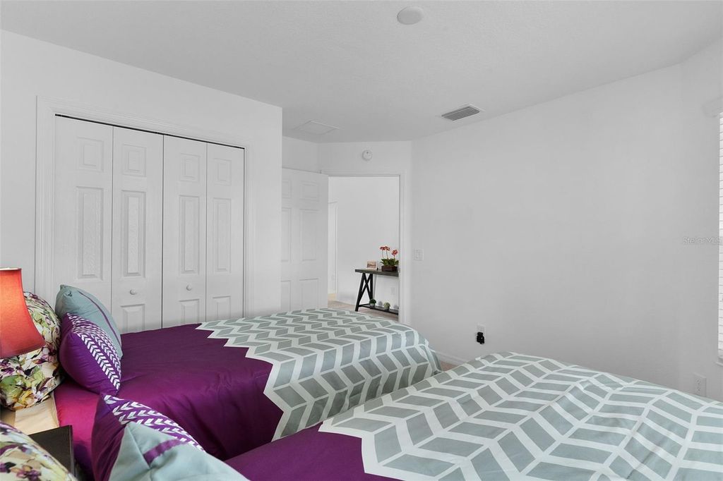 Image 28 of property listing at 733 JASON DRIVE, Lady Lake, FL 32159